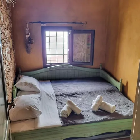 The Giagia House *